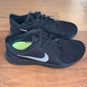 Nike Free Running Shoes — 6.5